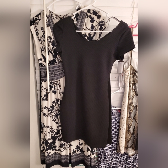 Black DIVIDED H&M Strappy Back Mini Dress - Picture 3 of 10